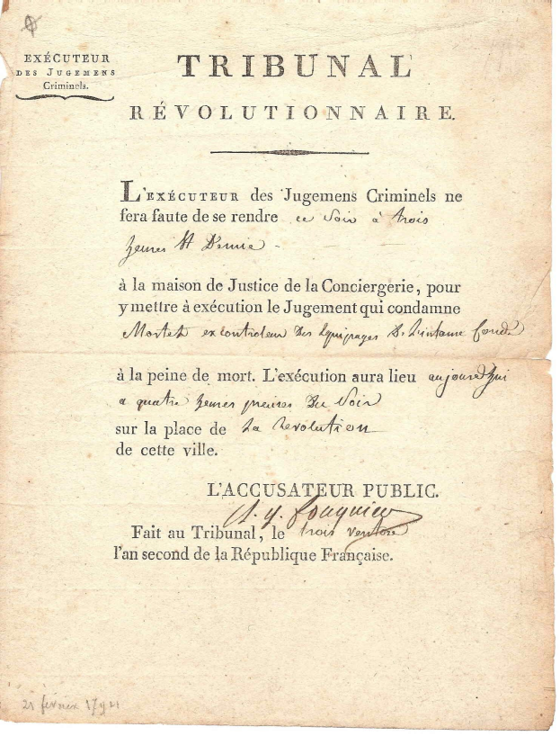 Ein vergilbtes, altes Dokument mit der Überschrift "Tribunal Révolutionnaire", das Urteile über Hinrichtungen in Frankreich enthält, geschrieben in einer Kursivschrift.