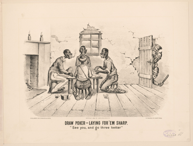Gruppe von Menschen, die Poker um einen Tisch spielen, mit einer Wand, einem Fenster, einer Tür und verschiedenen Gegenständen im Hintergrund; Text unten lautet "Draw Poker - Laying for 'em Sharp".