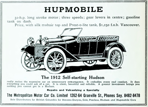 Eine Anzeige mit einem Auto und Text.