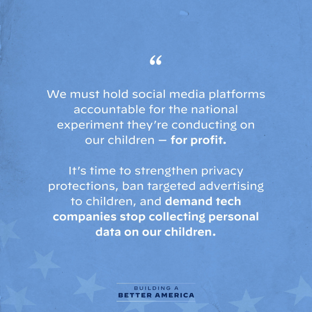 Plakat mit einem Zitat aus Building a Better America, das besagt, dass soziale Medien für die Experimente an Kindern zur Gewinnmaximierung zur Rechenschaft gezogen werden sollten, verziert mit Sternen.